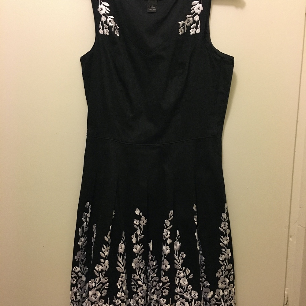 White House Black Market Embroidered Dress